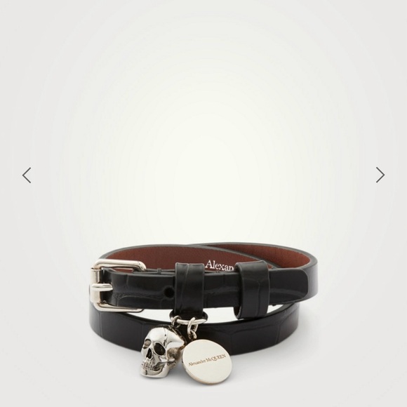 Alexander adjustable leather bracelet. Silver with silver skull. - Picture 1 of 4